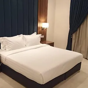 تحقق من التوفر